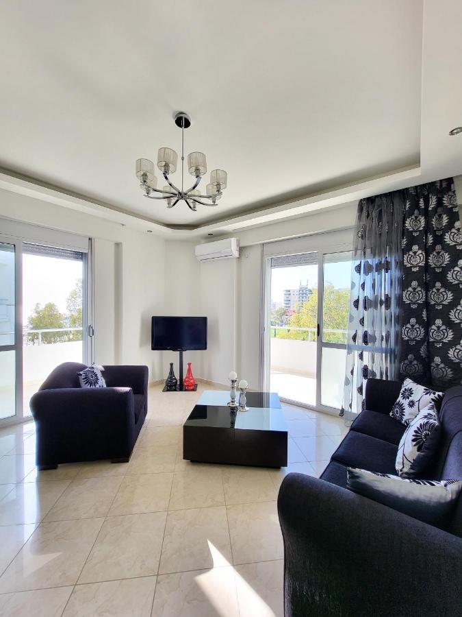 Sealavita, Modern 2 Bedroom Sea & Sunset View Apartment Vlore